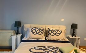 2 Bedroom Family Apartment With Free Parking